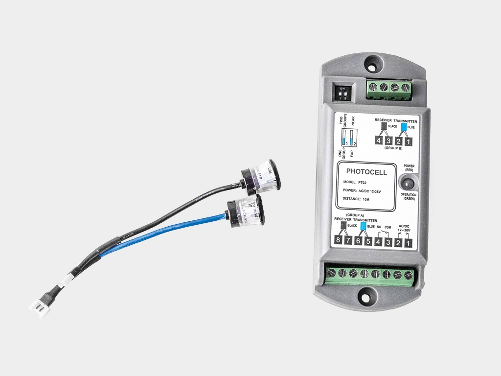 Комплект фотоэлементов (арт. ad--09, 1шт.), обеспечивающий блокировку привода в режиме распахивания створок двери.