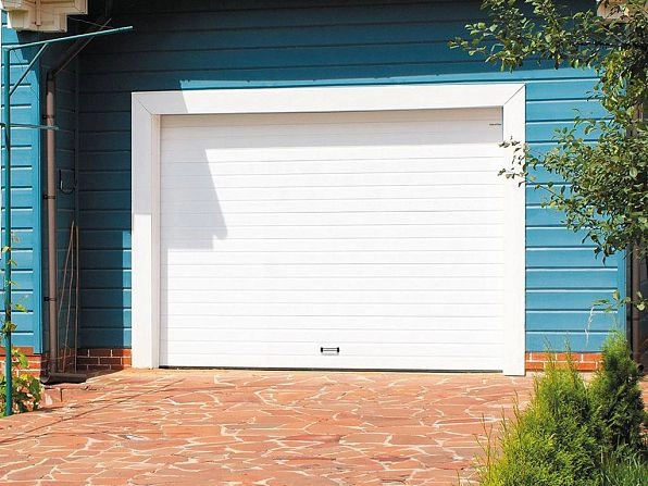 Секционные ворота 2500х2300 мм белые DoorHan rsd02, sterlitamak.doorhan.ru