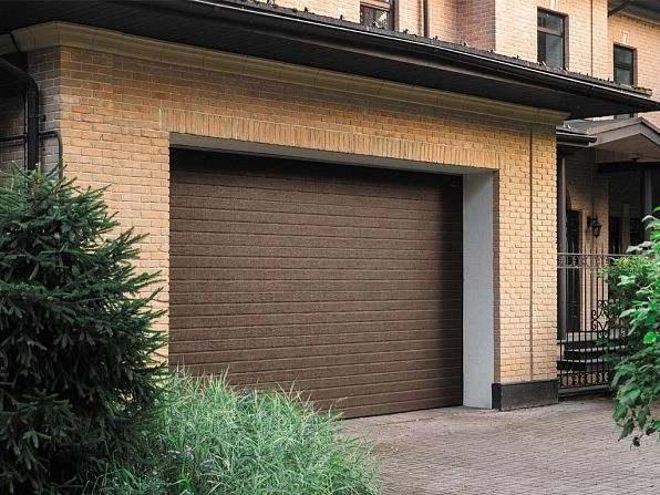 Секционные ворота 2500х2300 мм коричнево-красные DoorHan rsd02, sterlitamak.doorhan.ru